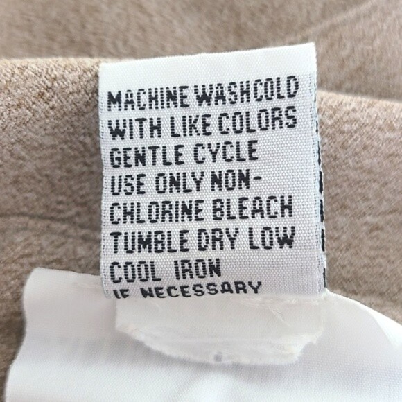 Alfred Dunner Women's Mocha Faux Suede Top Tunic Blouse Size 16 - Picture 12 of 13